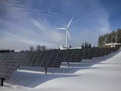 Representative image Solar capacity additions to accelerate with 85-90 GW projected for FY26-27: Report