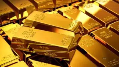 Gold prices drop by 1,550 to Rs 91,450 as trade war triggers global selloff and recession fears