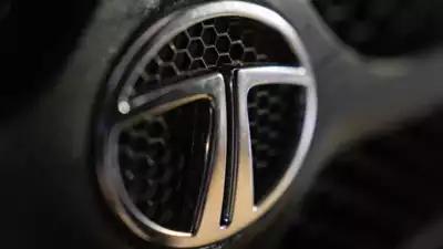 Tata Motors shares sink nearly 10% after luxury arm JLR halts US exports amid Trump's tariffs