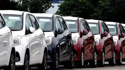 Auto exports rise 19% to 53.6L units in FY25