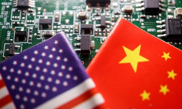 South Korea's exports during the first 20 days of April suffered a 5.2 percent drop compared with the same period a year ago amid a tariff war between the United States and China. (Photo source: Reuters)