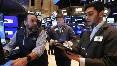 Wall Street drifts as it waits for a highly anticipated US-China meeting on trade (Photo: AP) Wall Street drifts as it waits for a highly anticipated US-China meeting on trade