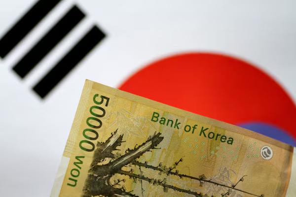 A South Korea won note is seen in this illustration photo. REUTERS