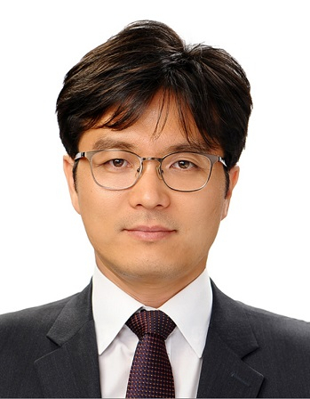 Kang Jung-hwan, representative of Greystar's Korean office
