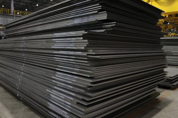 Thick plates produced at Hyundai Steel's Dangjin Steelworks