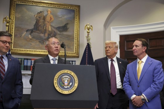 Hyundai Motor Group Chairman Chung Eui-sun announces a $21 billion investment plan in the U.S.
