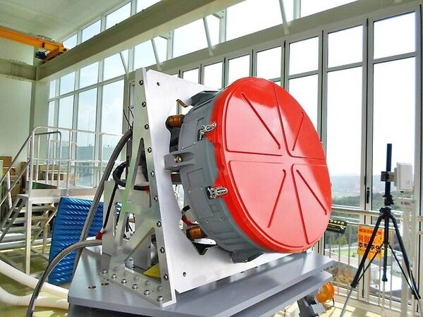 An AESA radar
